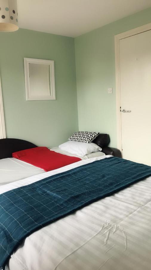 Edinburgh City Centre Old Town Holiday Apartment 3 Bedrooms מראה חיצוני תמונה