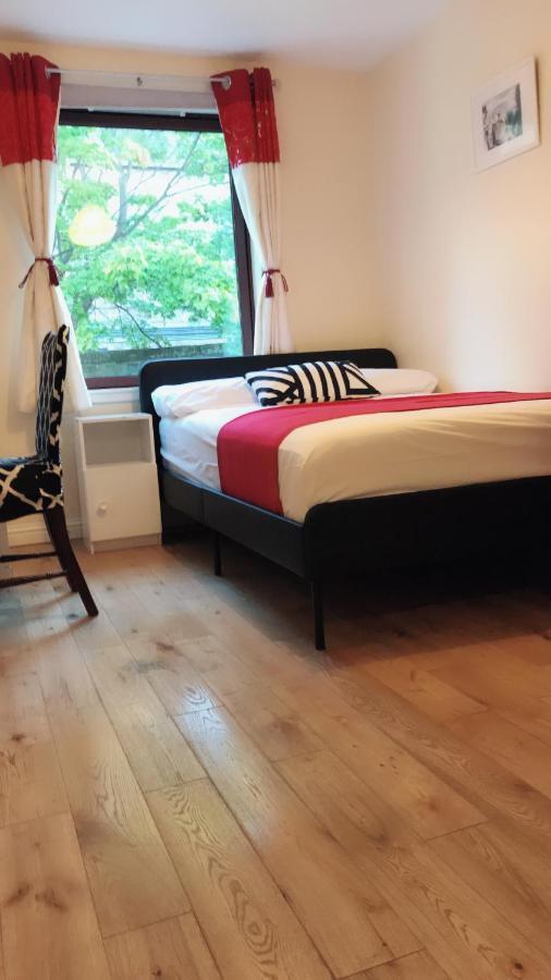 Edinburgh City Centre Old Town Holiday Apartment 3 Bedrooms מראה חיצוני תמונה